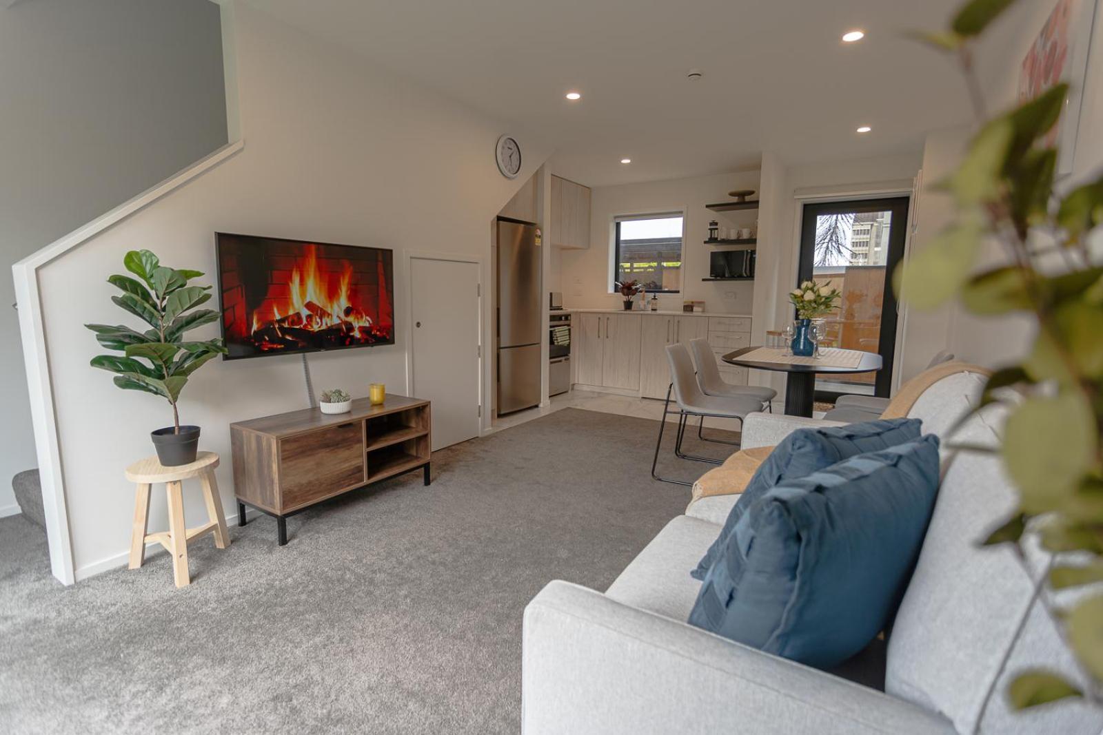 Modern 2 Bedroom Townhouse In Cbd With Parking! Sleeps 5 Christchurch Exterior photo